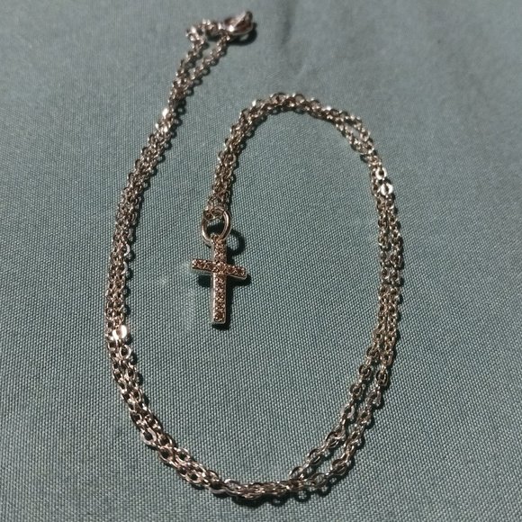 Stirling LA CN Dainty Cross Necklace - Picture 2 of 11